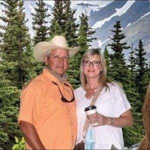 Meet your Posher, Linda